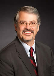 ˼��ȫ�򸱿�������Ӌ(j��)����ϯ���g(sh��)��Lew Tucker