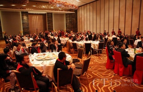 �p�ɚg��������r�g