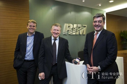 RIM��˾��̫�^(q��)�߼�������Urpo Karjalainen���� (�D��) �� RIM�Ї��^(q��)�����x������� (�D��) �� ��RIM�Ї��^(q��)�N�۸����ü恆̫�^(q��)���ϠI�N������Alex Lambeek���� (�D��)