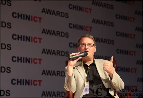 RIM 公司開發(fā)者關系和生態(tài)系統(tǒng)開發(fā)副總裁Alec Saunders分享黑莓為中國開發(fā)者提供的機遇